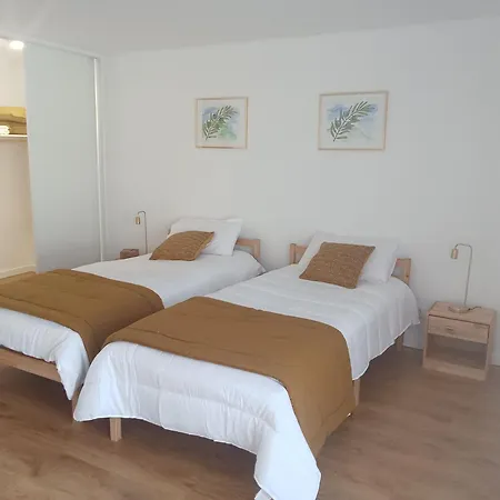 Df Alojamentos E Maison d'hôtes *